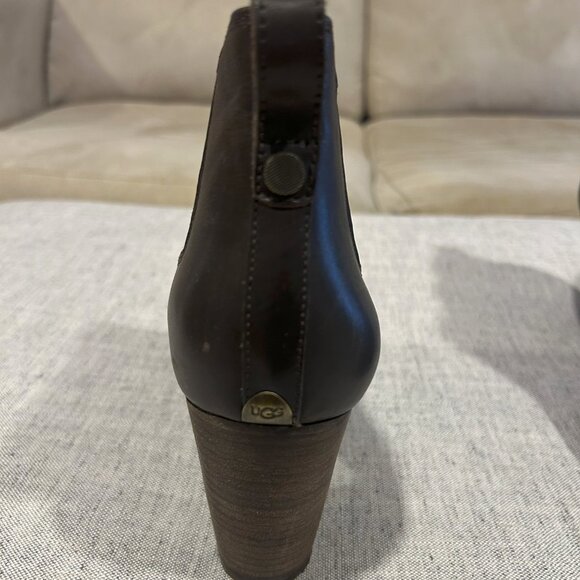 Ugg Leather Ankle Boot Size 9 - Picture 3 of 10